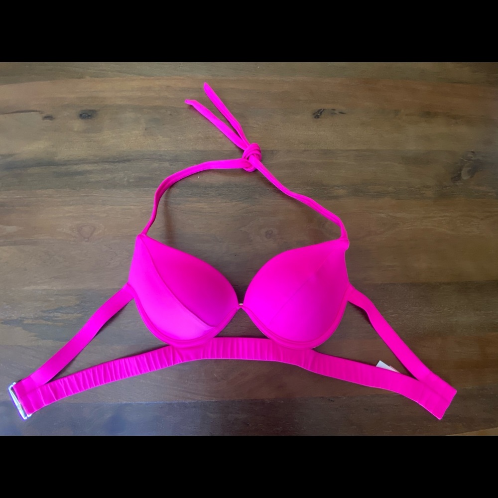 Victoria’s Secret Swimsuit Push-Up Halter Top